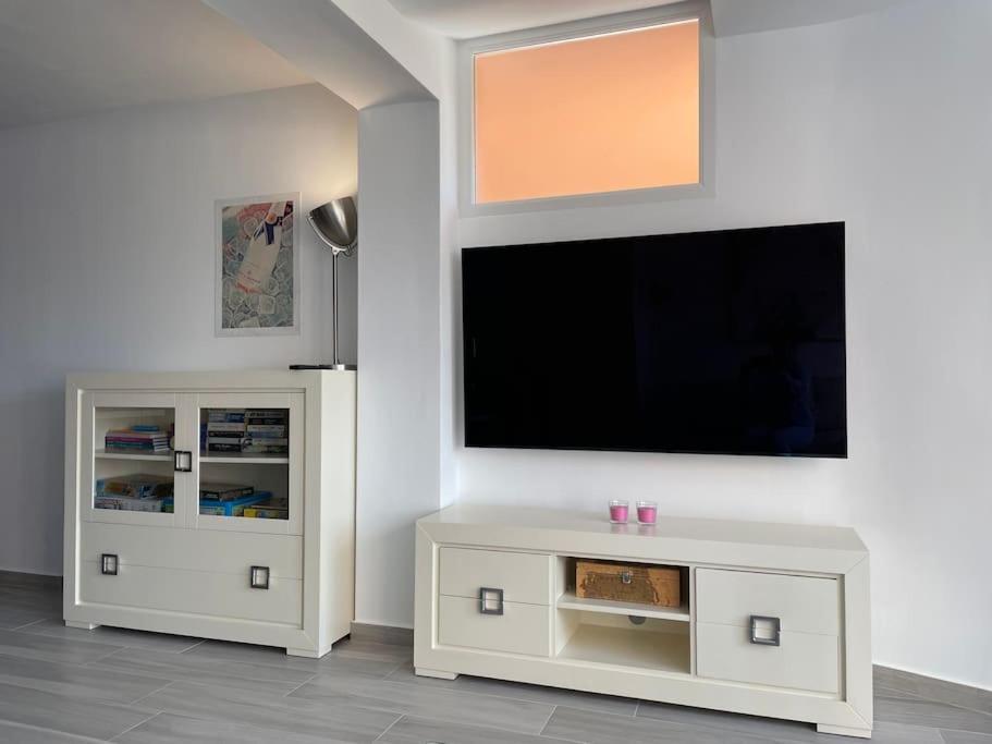 Mar Menor Golf Resort, Luxury Sleeps 6, Lake Views Múrcia Exterior foto